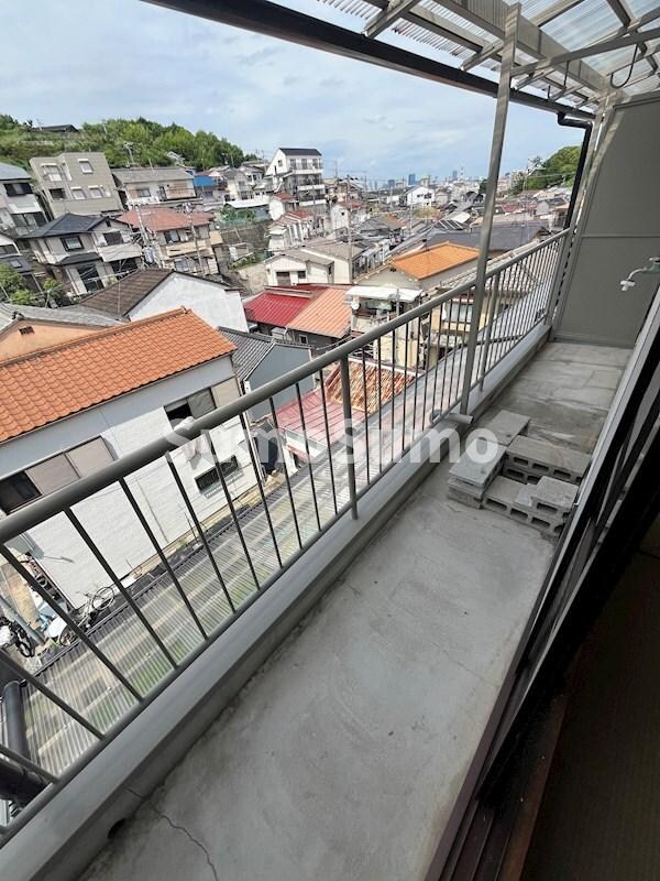 バルコニー(バルコニーがあります)