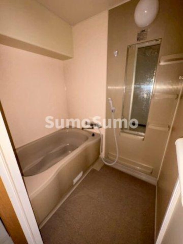 浴室(落ち着いた空間のお風呂です)