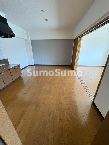 物件内観写真17　(ゆったり過ごせるリビングです)