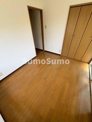 物件内観写真24　(使い勝手のいい洋室です)