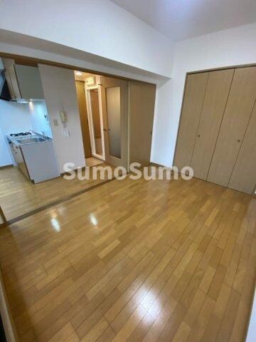 物件内観写真8　(使いやすい居間です)