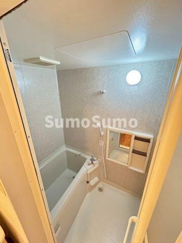 物件内観写真8　(落ち着いた空間のお風呂です)