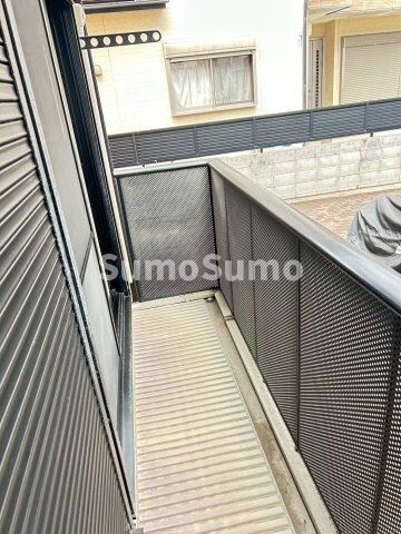 物件内観写真13　(暖かな日差しのふりそそぐバルコニー)