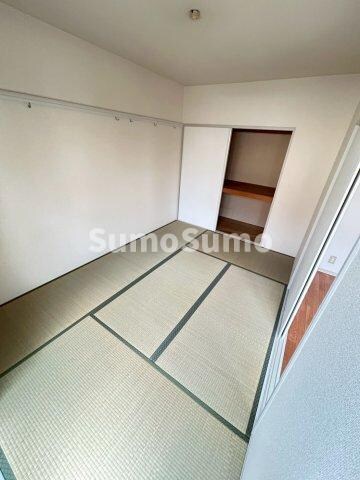 物件内観写真20　(来客時にも便利な和室付き)