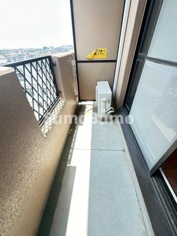 物件内観写真13　(バルコニーがあります)