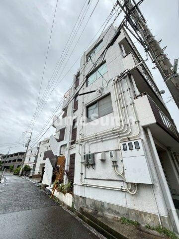 物件外観写真1　(外観もきれいです)