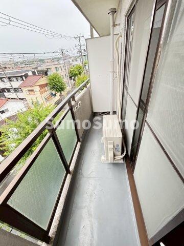 物件内観写真17　(外からの目が気にならないバルコニーで洗濯物が干せます)