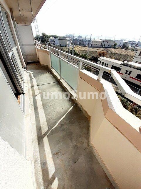 物件内観写真13　(バルコニーがあります)