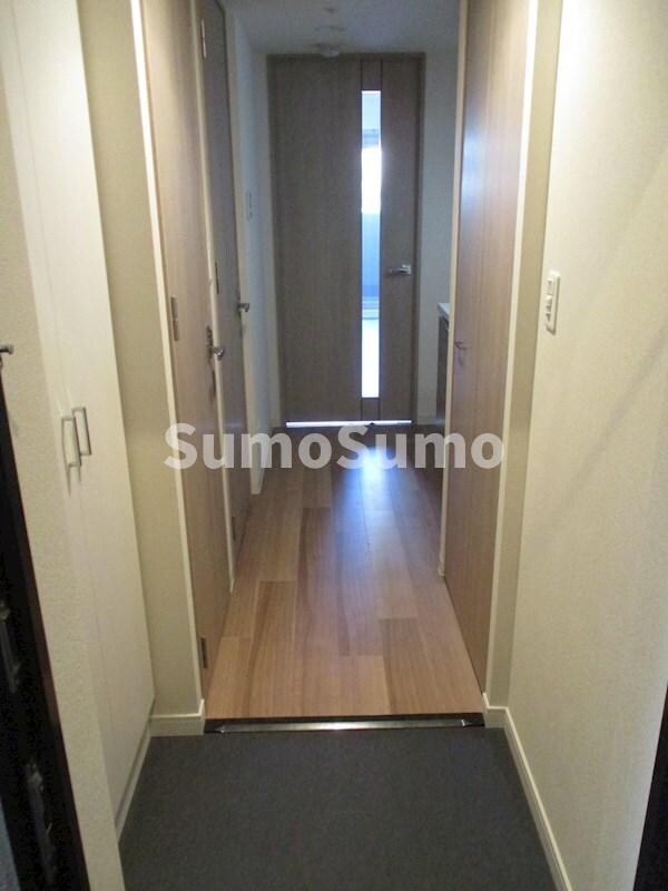 物件内観写真5　(きれいな玄関です)