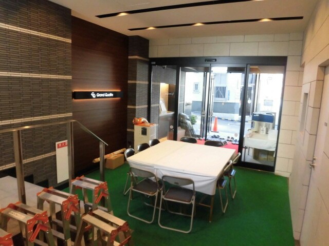 物件外観写真3　(建物の内部です)