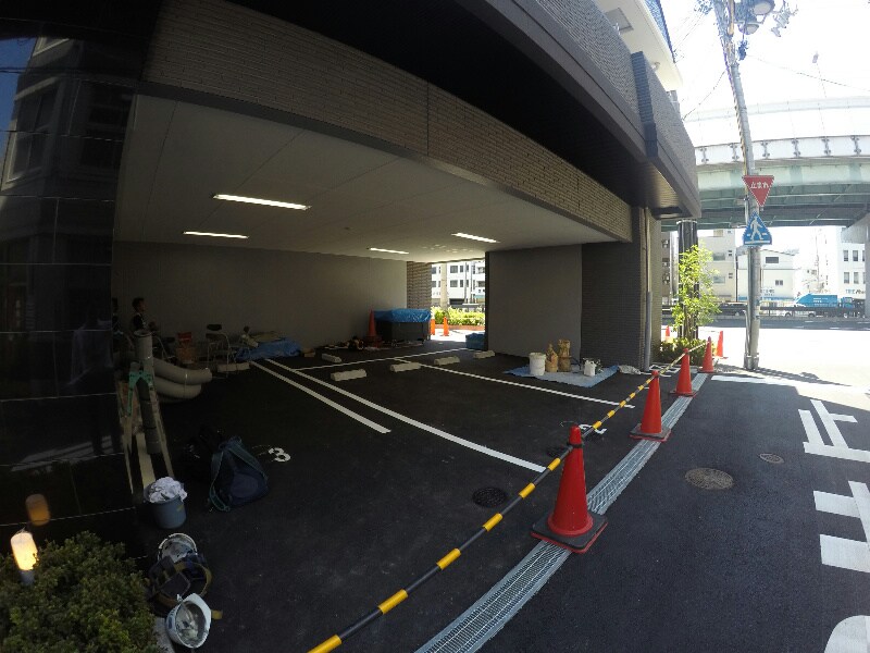 物件外観写真4　(駐車場完備です)