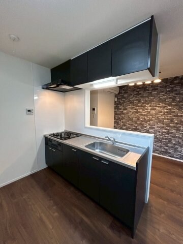 物件内観写真3　(使いやすいキッチンです)