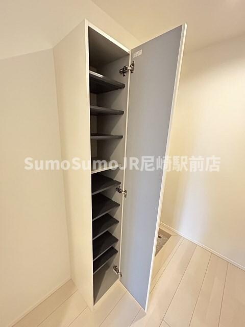 物件内観写真22　(専用の収納スペースです)