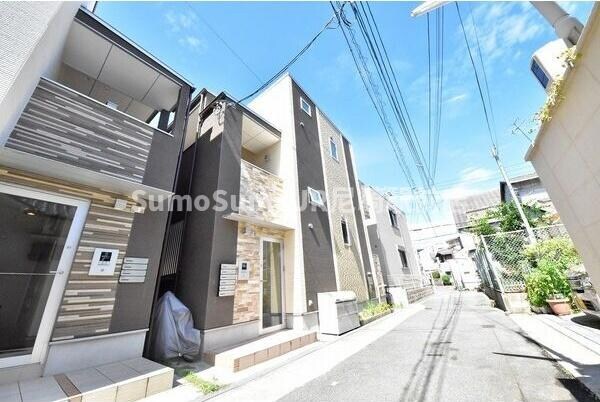 物件外観写真11　(建物外観を気になさる方へ、見た目の良い物件です)