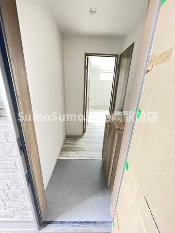 物件内観写真3　(落ち着いた玄関です)