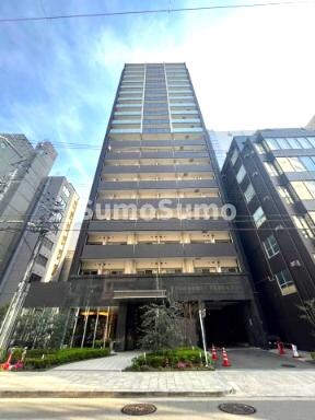 物件外観写真1　(落ち着いた雰囲気の外観です)