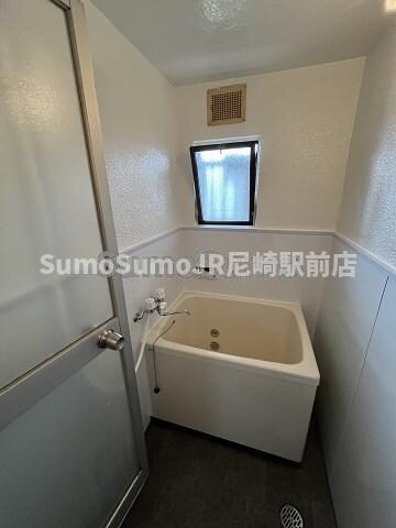 物件内観写真10　(お風呂で日々の疲れを落としましょう)