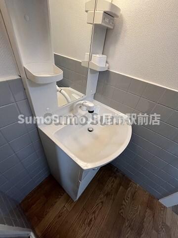 物件内観写真22　(使いやすい独立洗面台です)