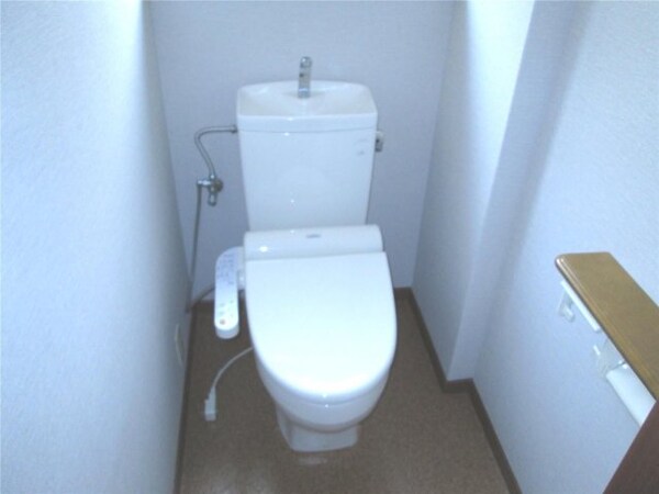 トイレ(落ち着いたトイレです)