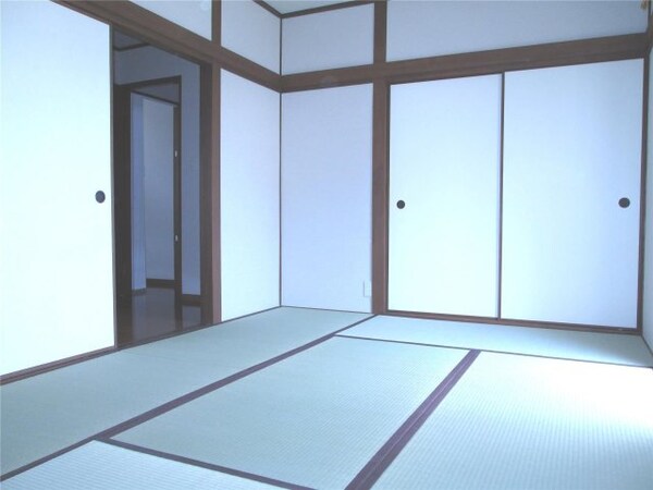 居室(ゆったり過ごせるリビングです)