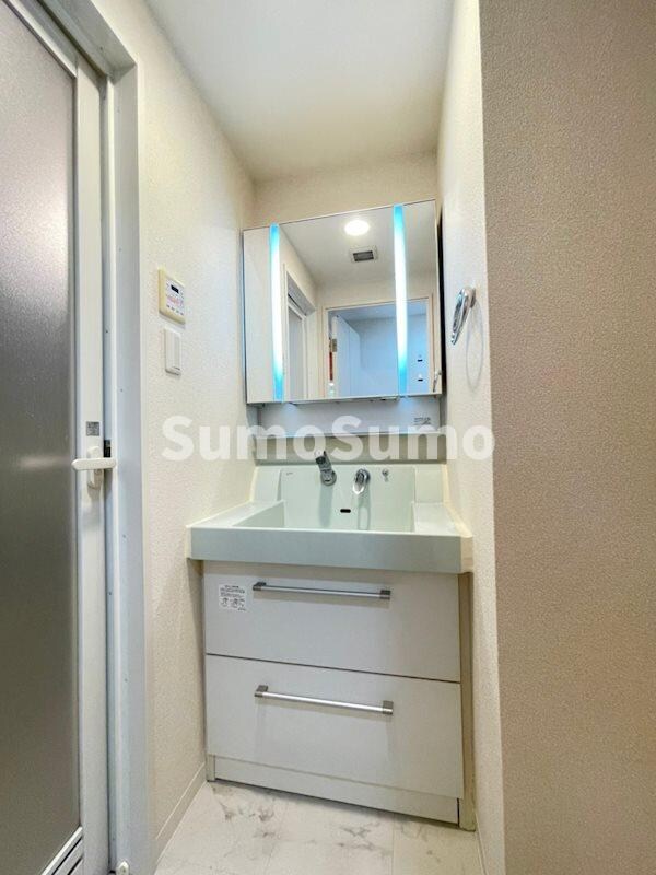 物件内観写真11　(スペースが確保できる洗面所です)