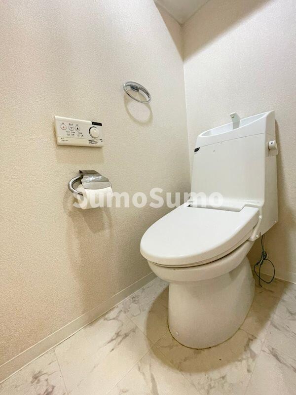 トイレ(コンパクトで使いやすいトイレです)