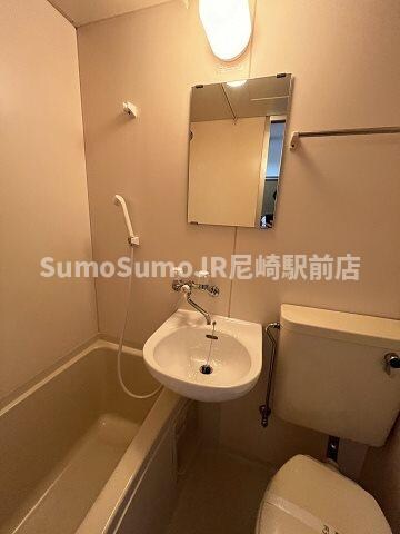 物件内観写真13　(忙しい朝には欠かせない洗面所です)