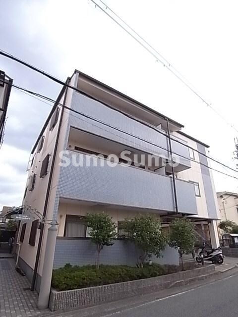 物件外観写真1　(建物外観を気になさる方へ、見た目の良い物件です)