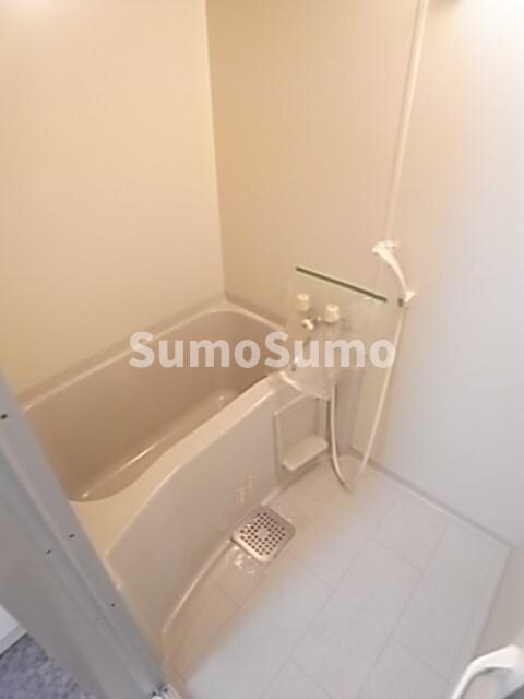 物件内観写真6　(落ち着いた空間のお風呂です)