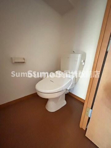 物件内観写真8　(コンパクトで使いやすいトイレです)