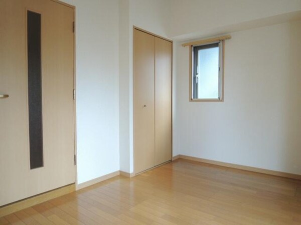 居室( )