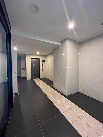 物件外観写真3　(建物の内部です)