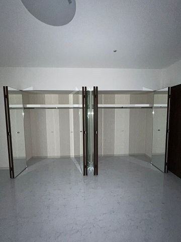 物件内観写真24　(たっぷりとした収納スペースです)