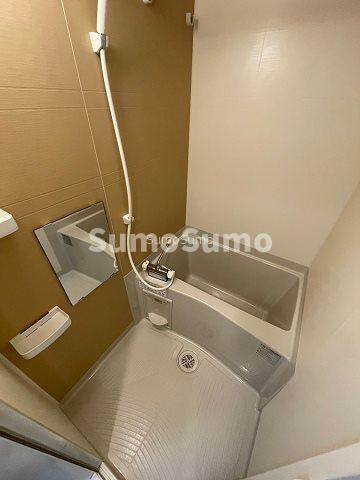 物件内観写真8　(落ち着いた空間のお風呂です)