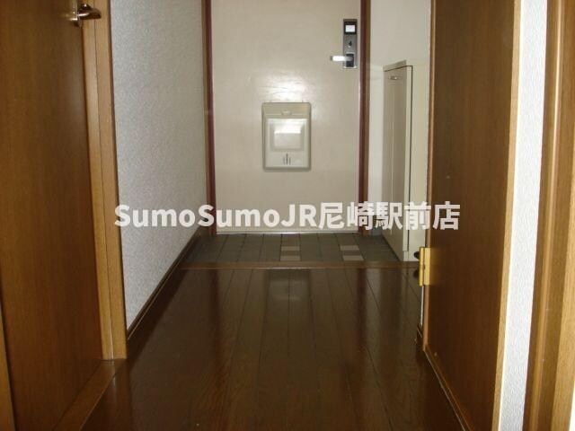 物件内観写真3　(毎日通る玄関はこちらです)