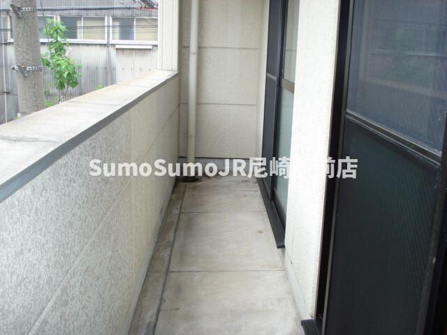 物件内観写真8　(落ち着いた時間を過ごせるバルコニーです)