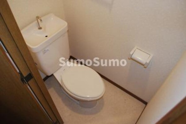 トイレ(ゆったりとした空間のトイレです)