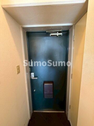 物件内観写真5　(落ち着いた玄関です)