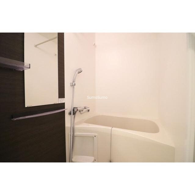 物件内観写真8　(お風呂です)