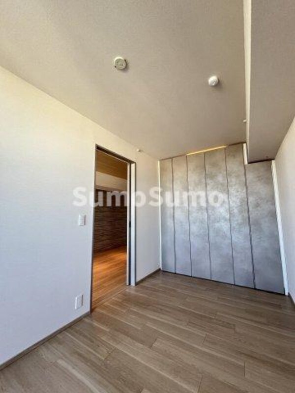 寝室(使い勝手のいい寝室です)