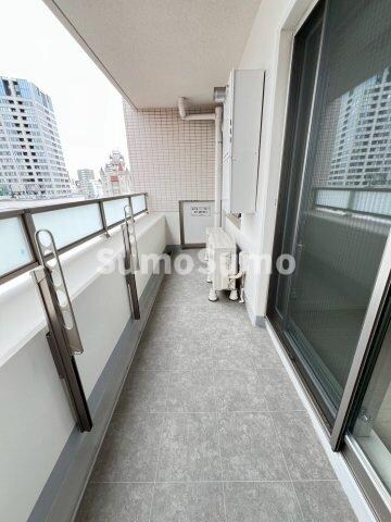 物件内観写真18　(暖かな日差しのふりそそぐバルコニー)