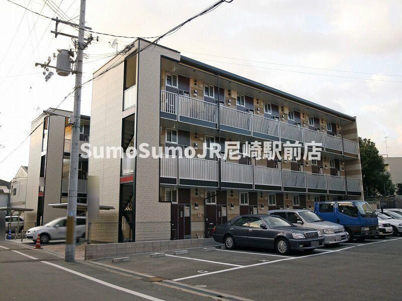 物件外観写真1　(きれいな外観です)