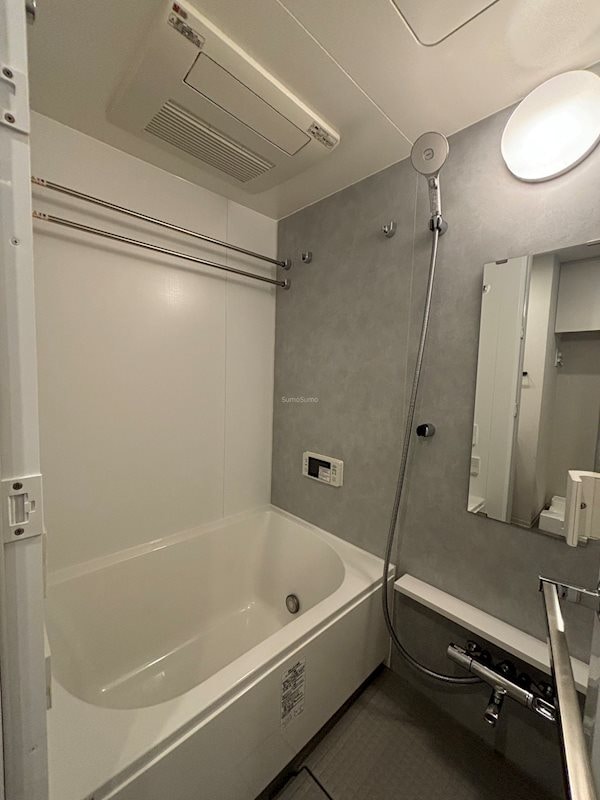 物件内観写真8　(日々の暮らしに欠かせないお風呂です)
