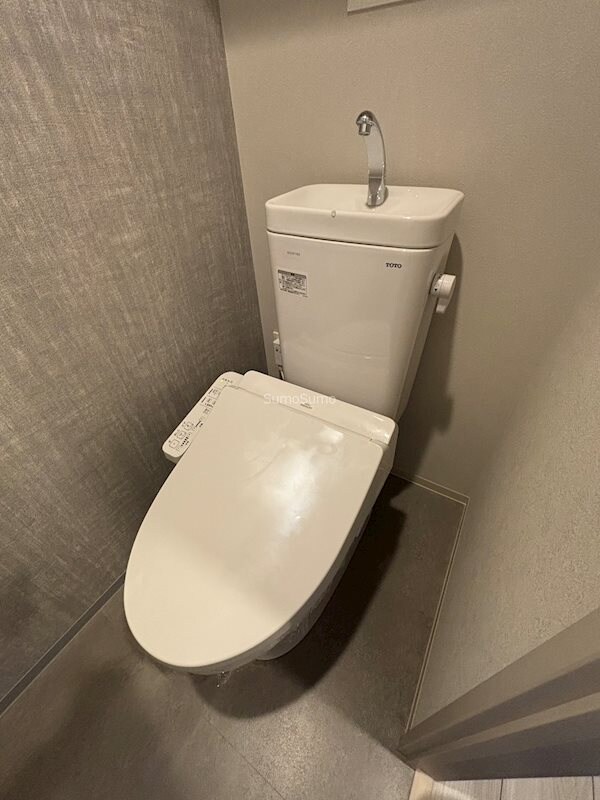 物件内観写真10　(シンプルで使いやすいトイレです)