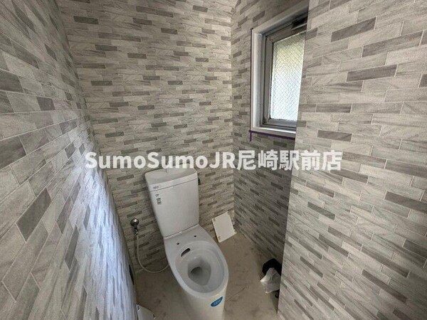 トイレ(シンプルで使いやすいトイレです)