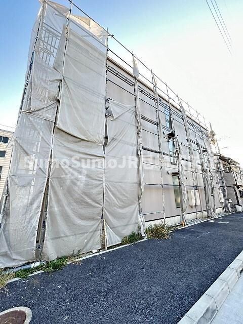 物件外観写真2　(外観は落ち着いています)