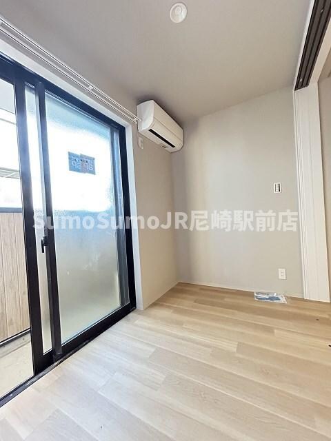 物件内観写真22　(おしゃれなリビングです)