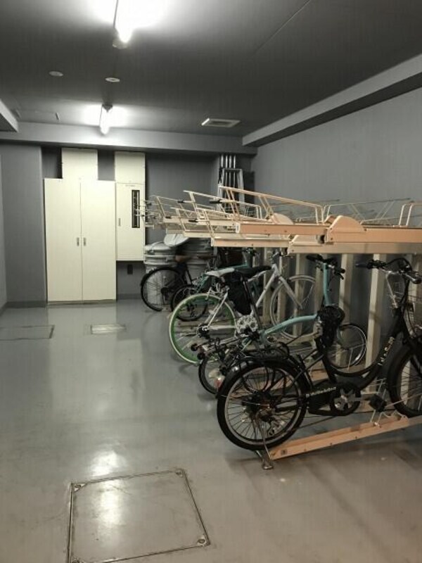 建物設備( )