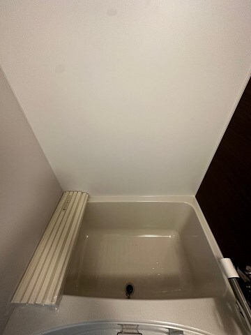 物件内観写真18　(コンパクトで使いやすいお風呂です)