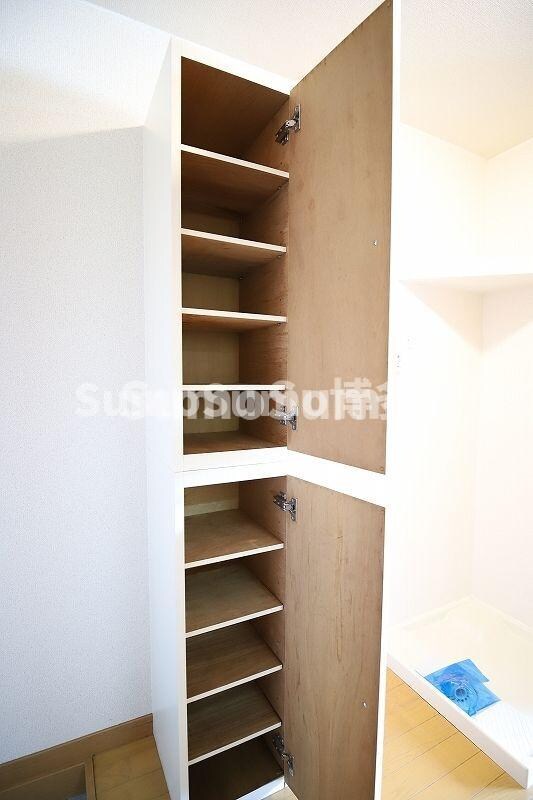 物件内観写真14　(こまごまとしたものを収納できそうですね)